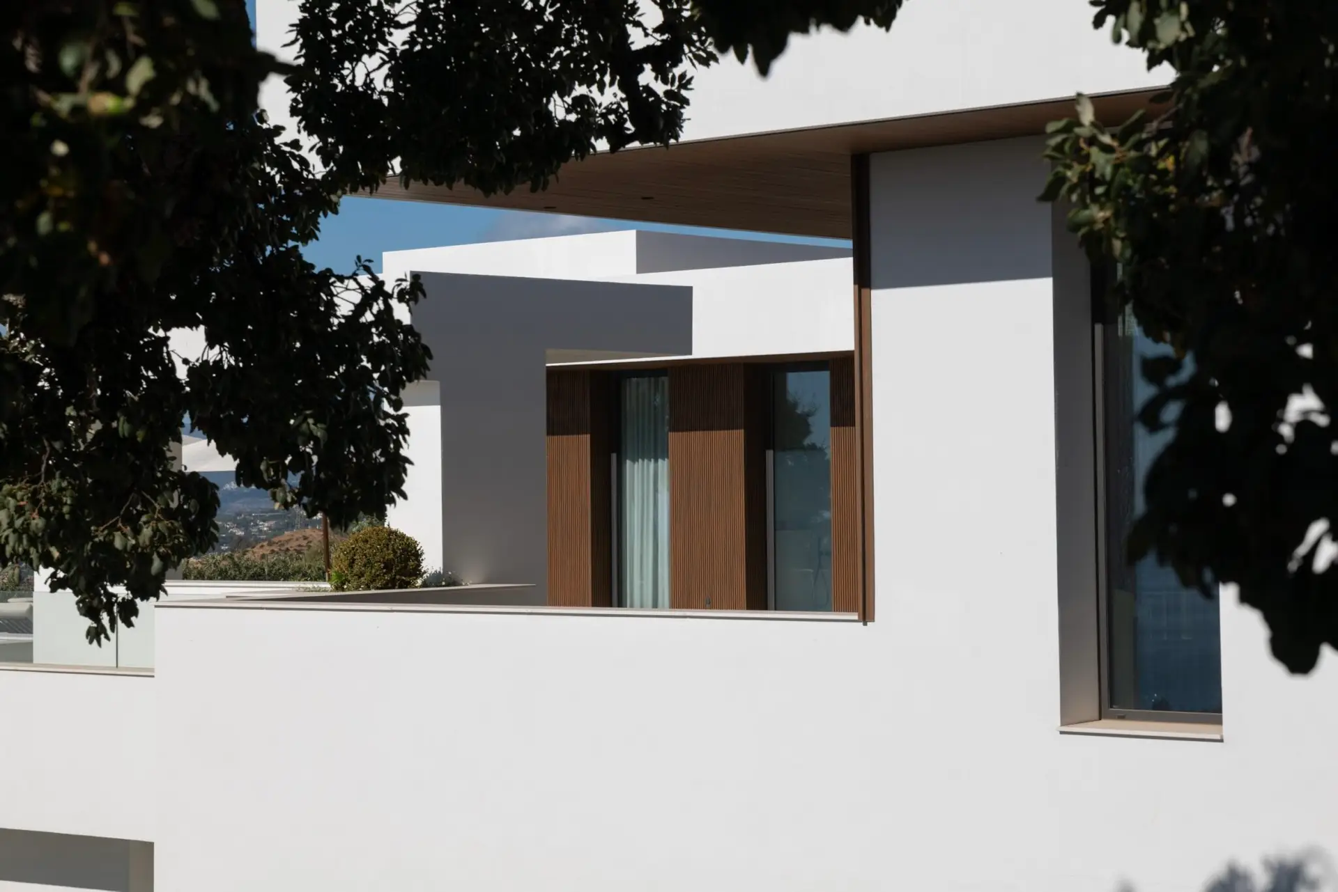FACADE 15