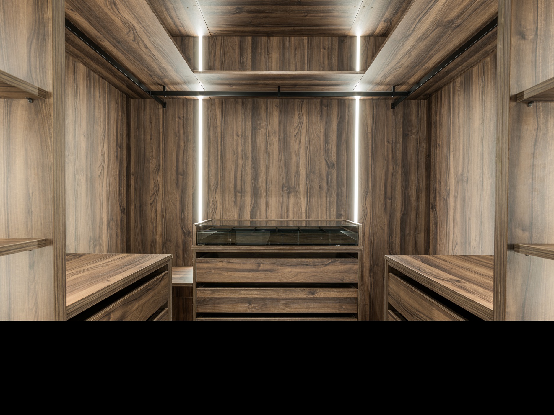Walk In Closet