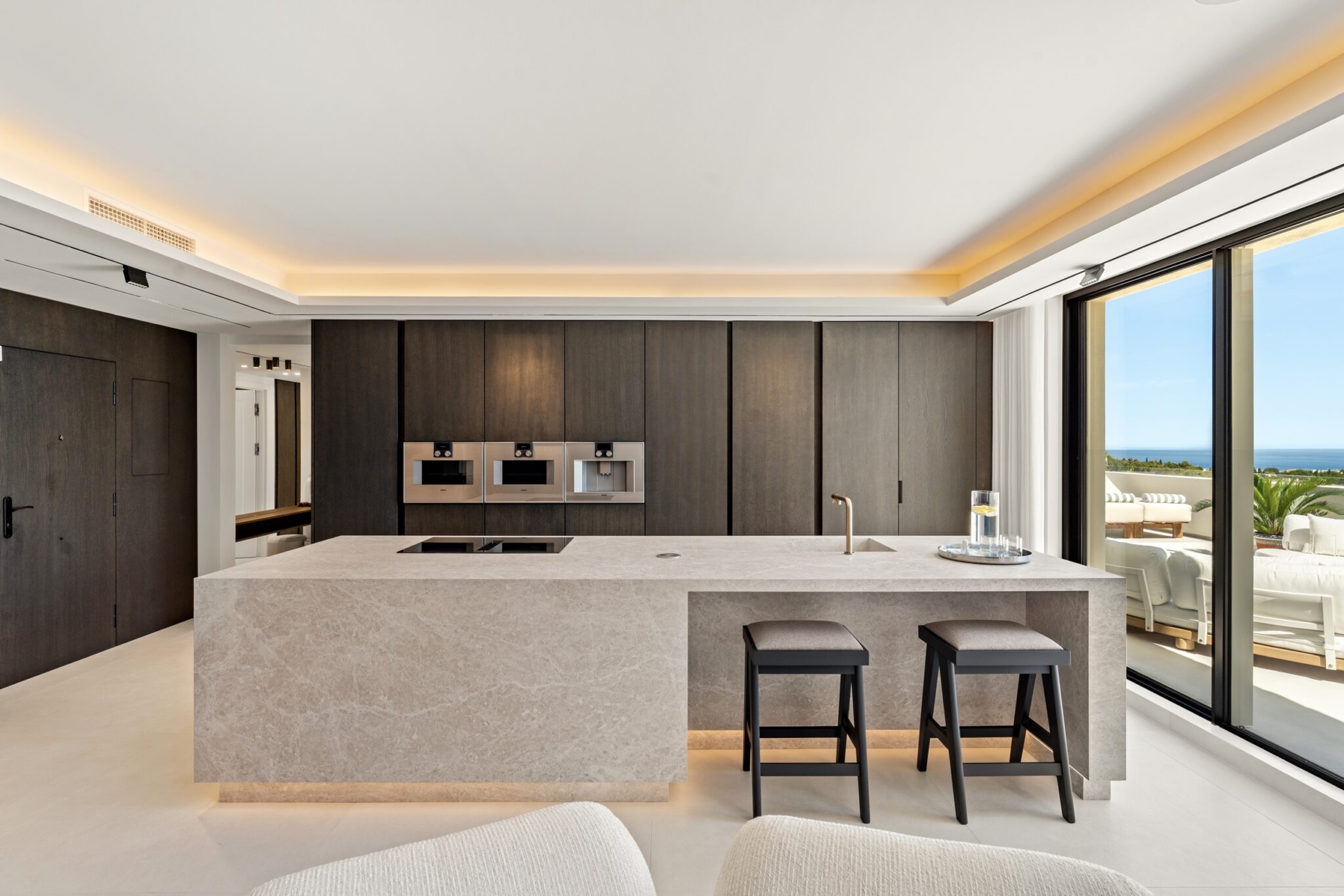 ApartmentAlbaResidence03