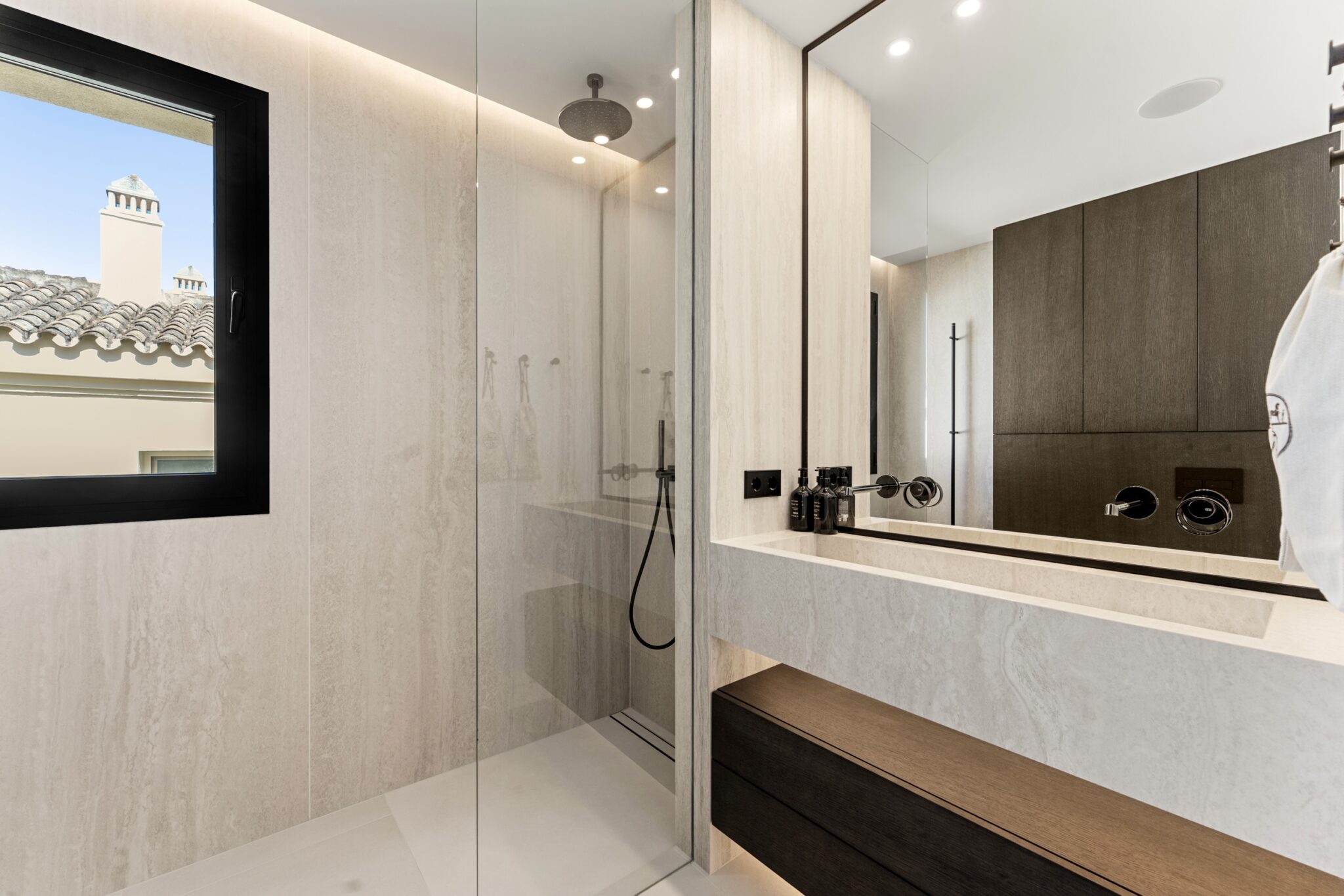 ApartmentAlbaResidence24