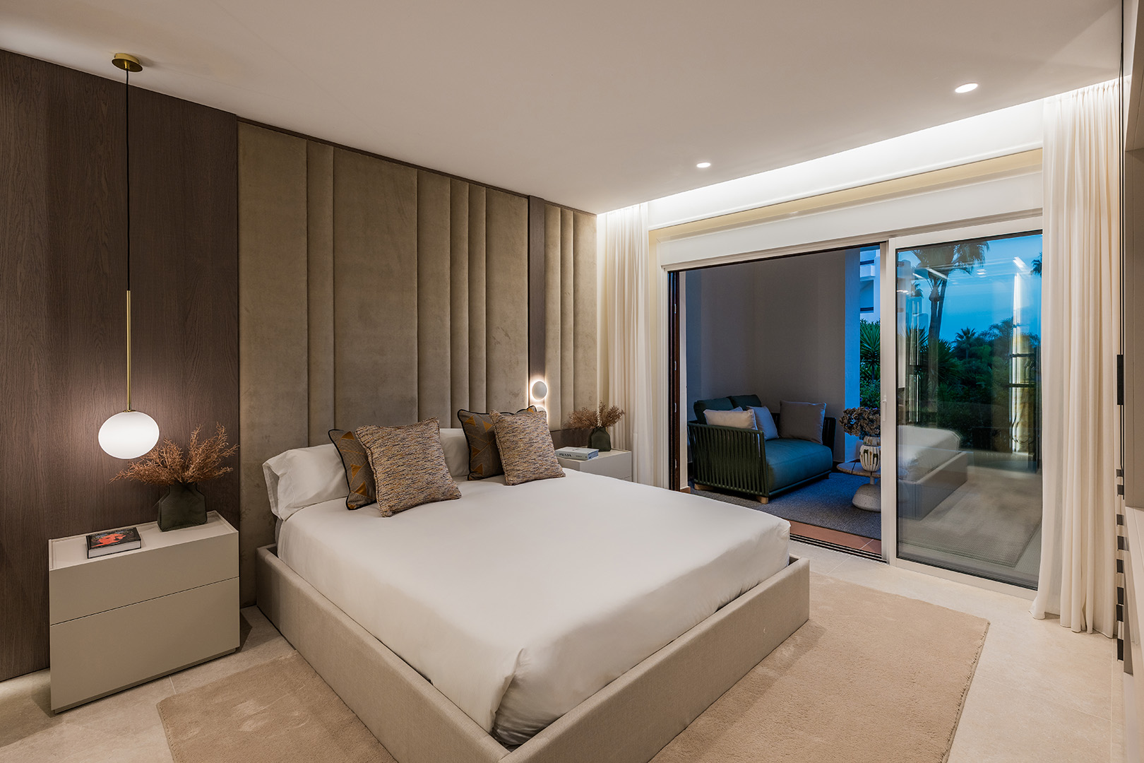 Bahia del Velerin 3-1 - 31 Master bedroom evening