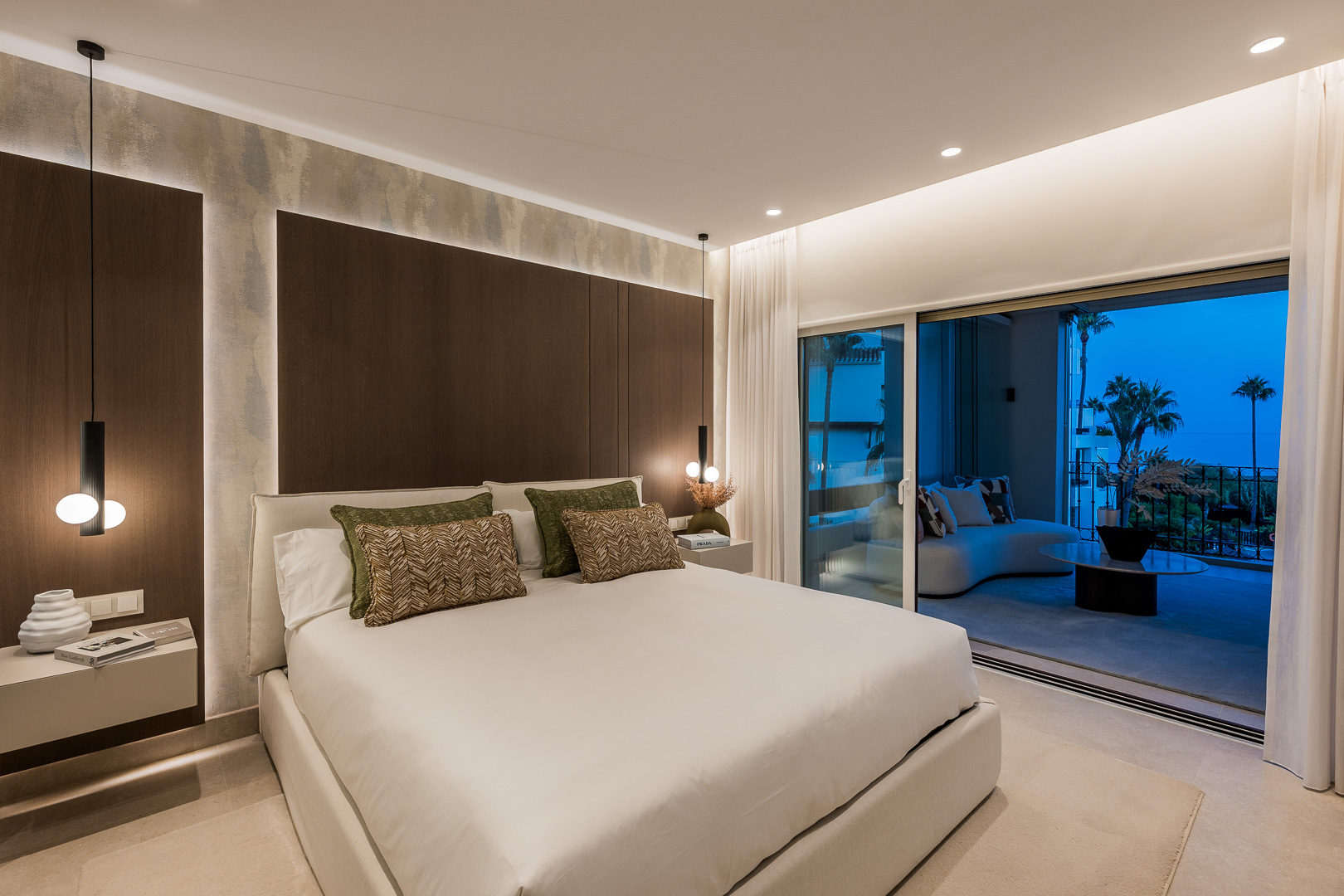 Bahia del Velerin 3-5 - 36 Master bedroom night