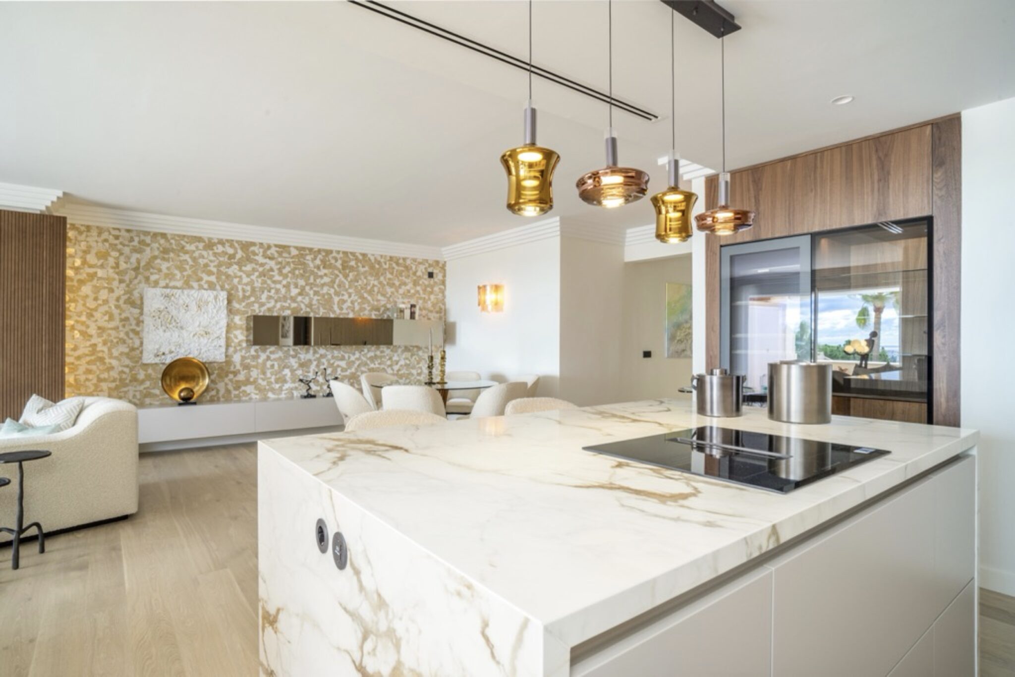 Penthouse Albatros 12