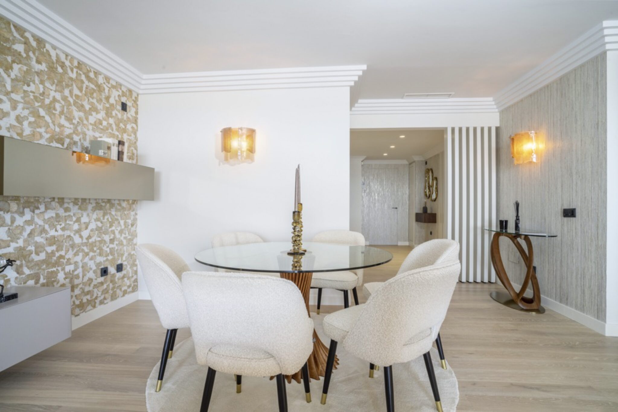 Penthouse Albatros 25