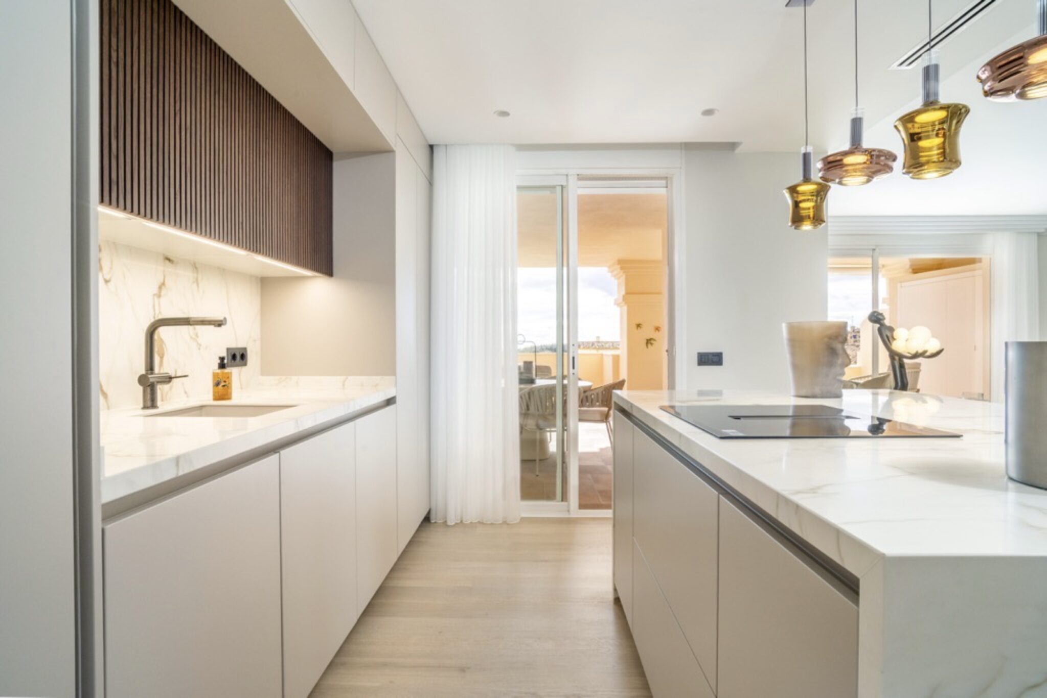 Penthouse Albatros 37