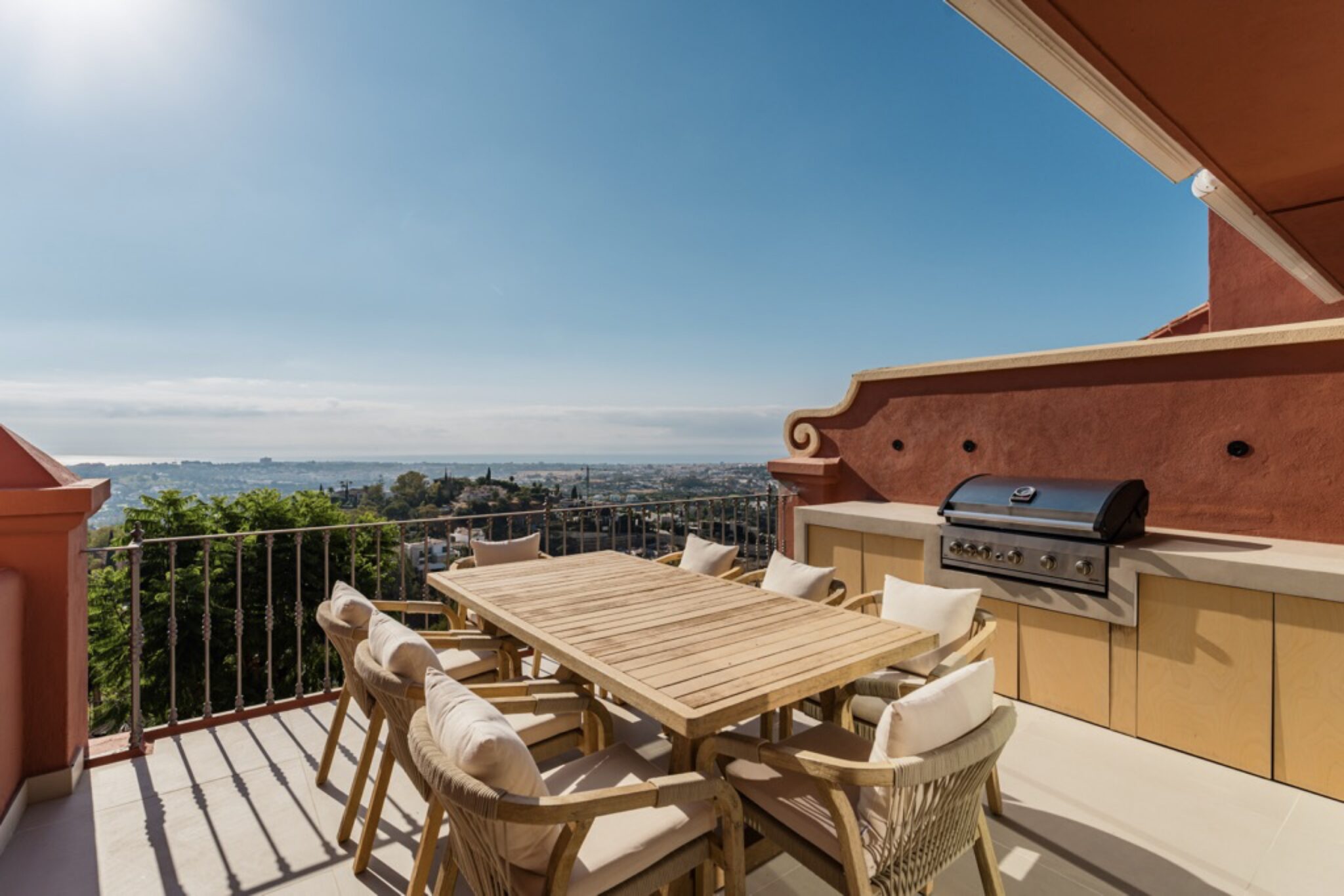 Penthouse Halcon 2-15