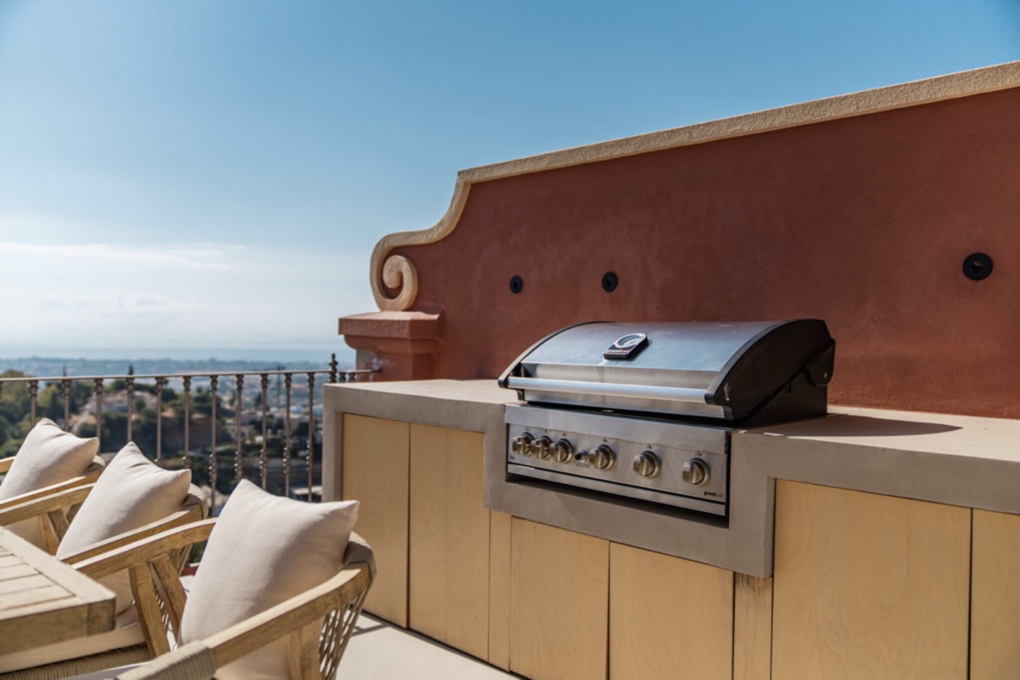 Penthouse Halcon 2-30