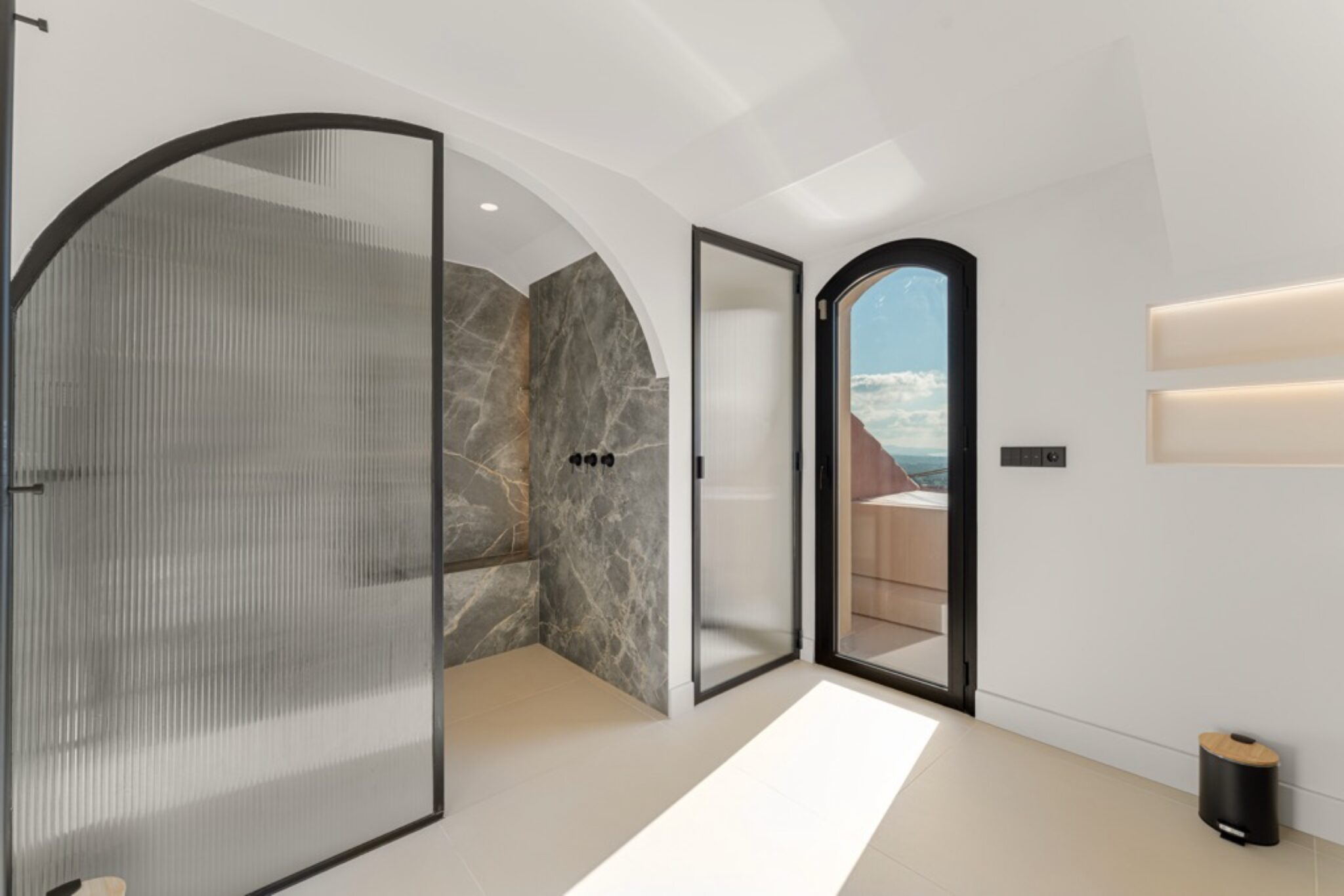 Penthouse Halcon 2-7