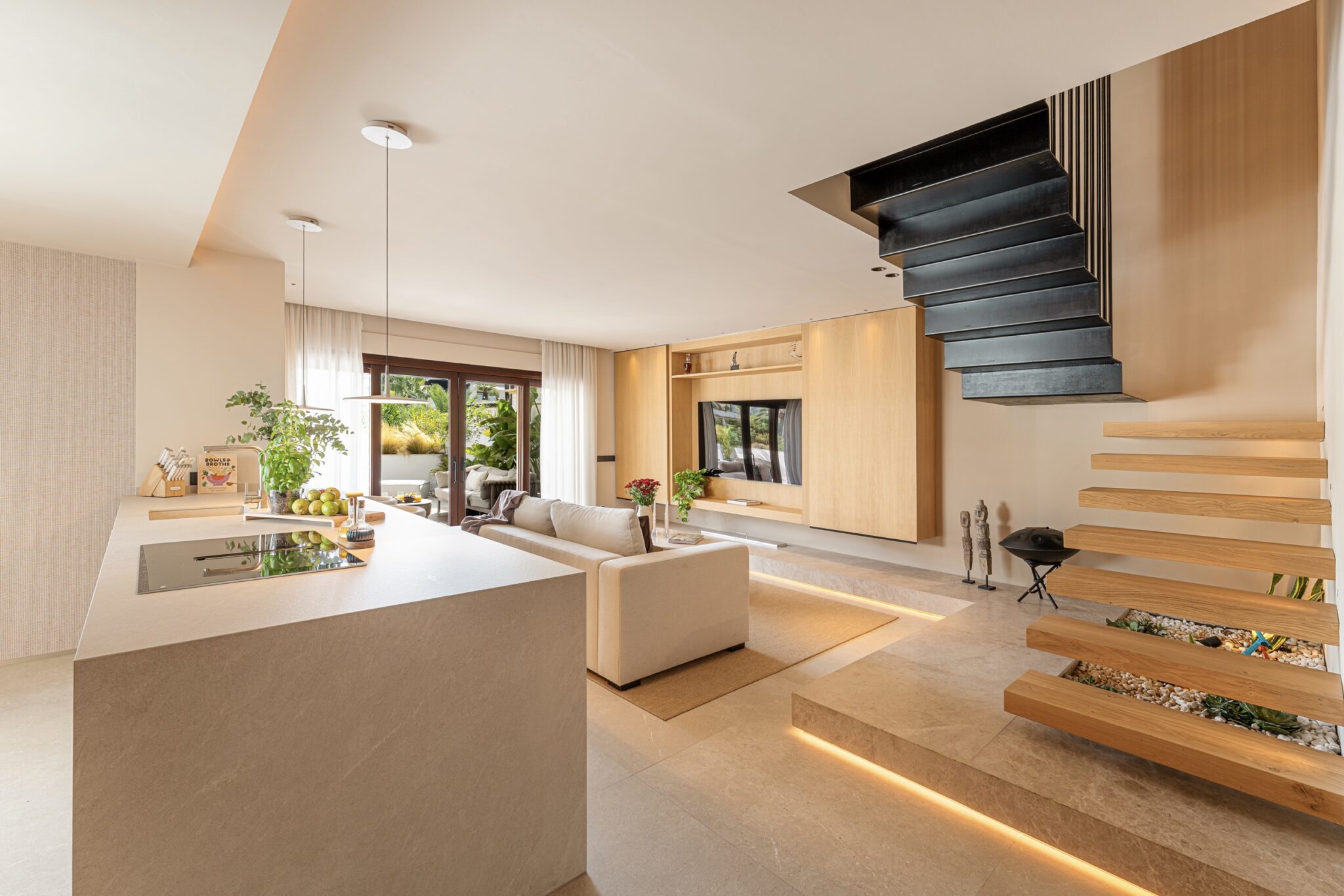 PenthouseEstelle_0 (1)