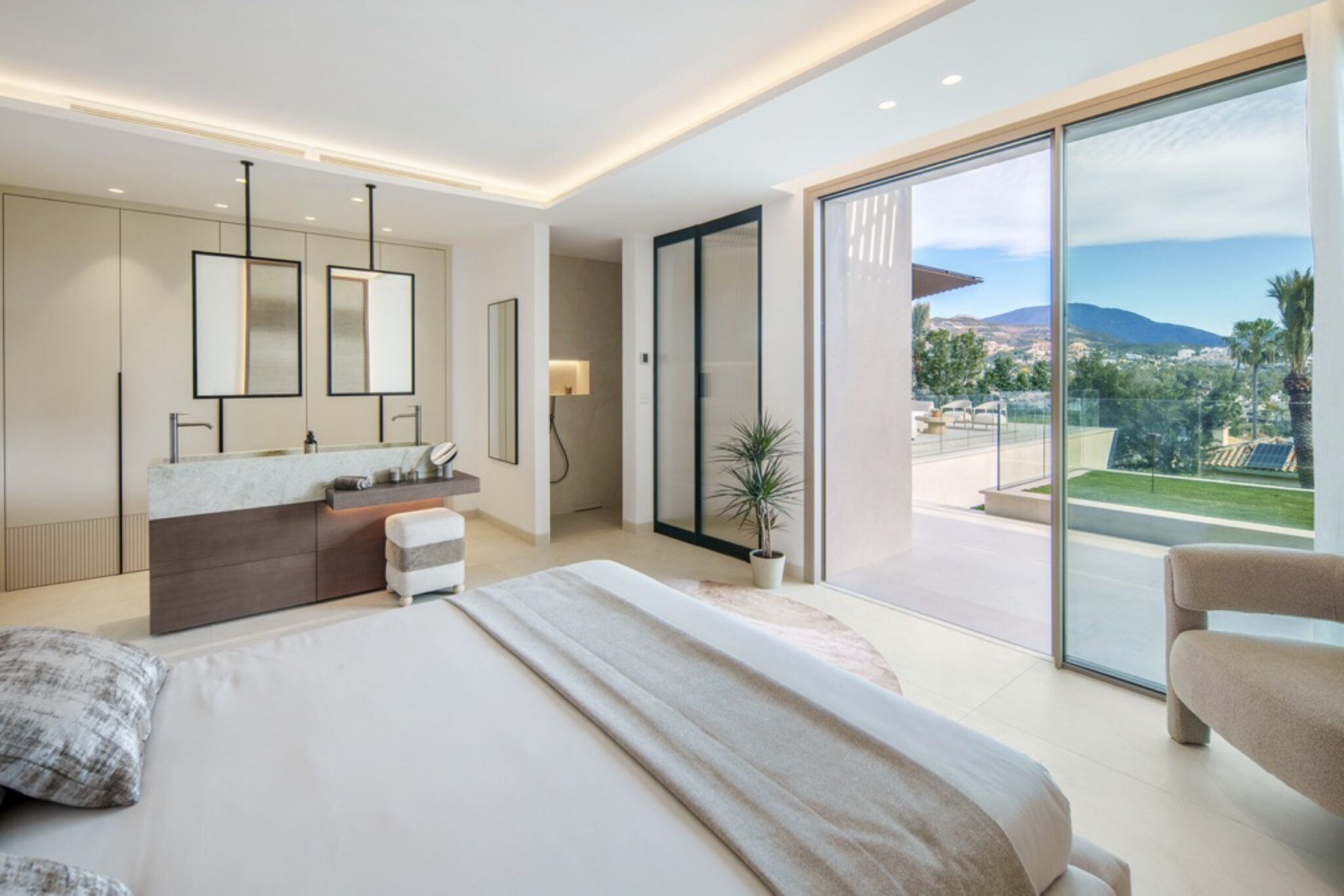 SV Alcala 70 Large-71
