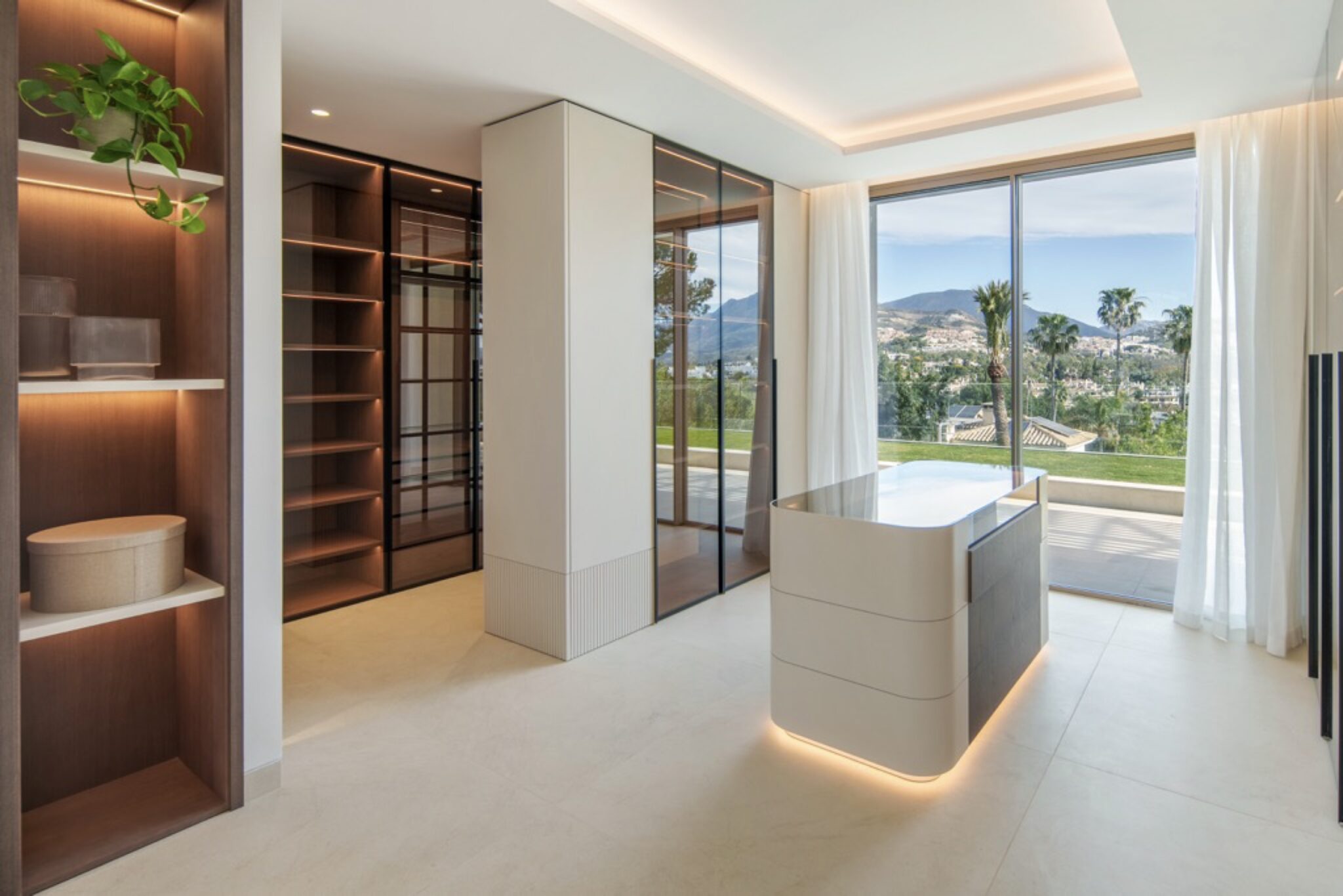 SV Alcala 70 Large-75