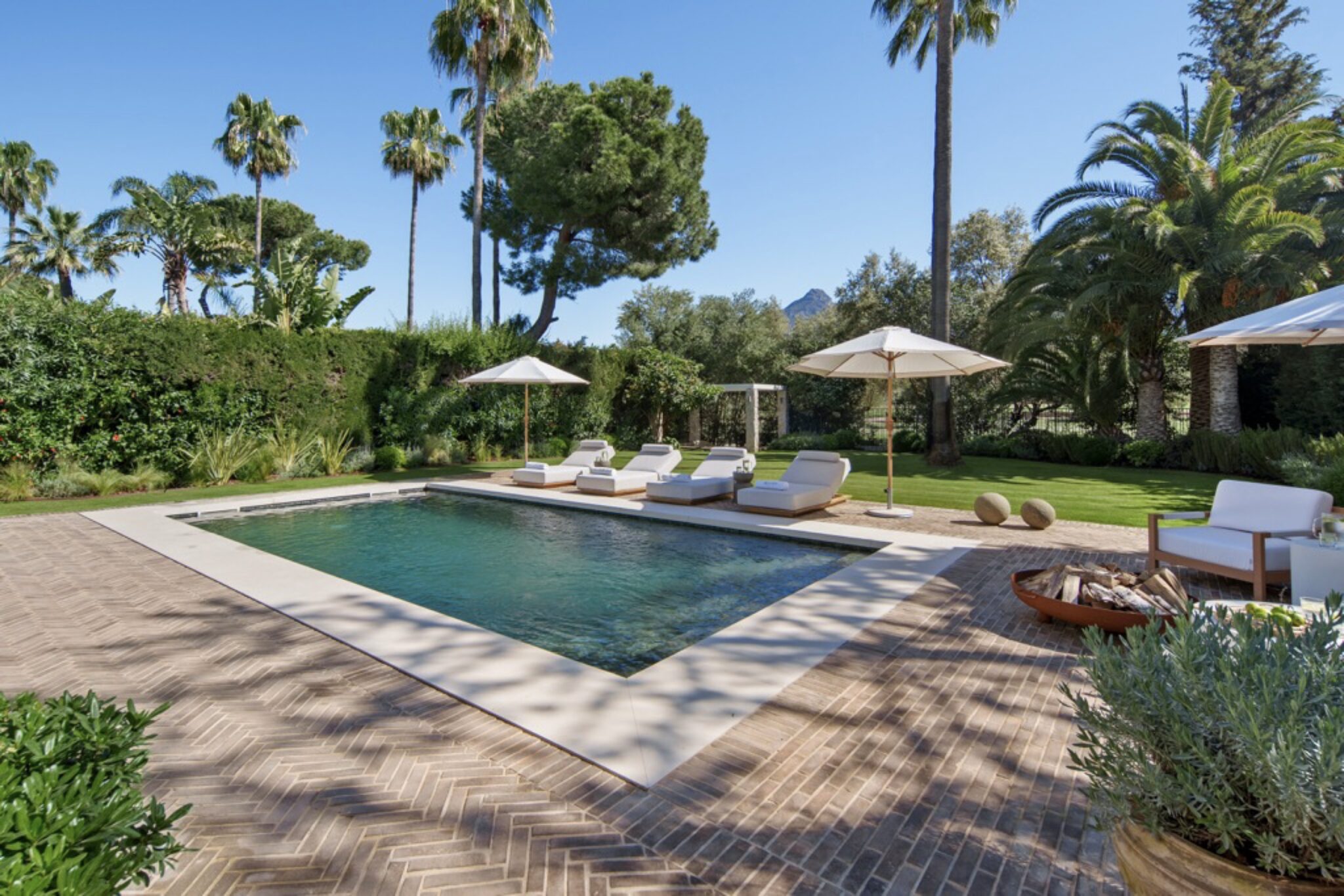 SV Villa Siena Large-29
