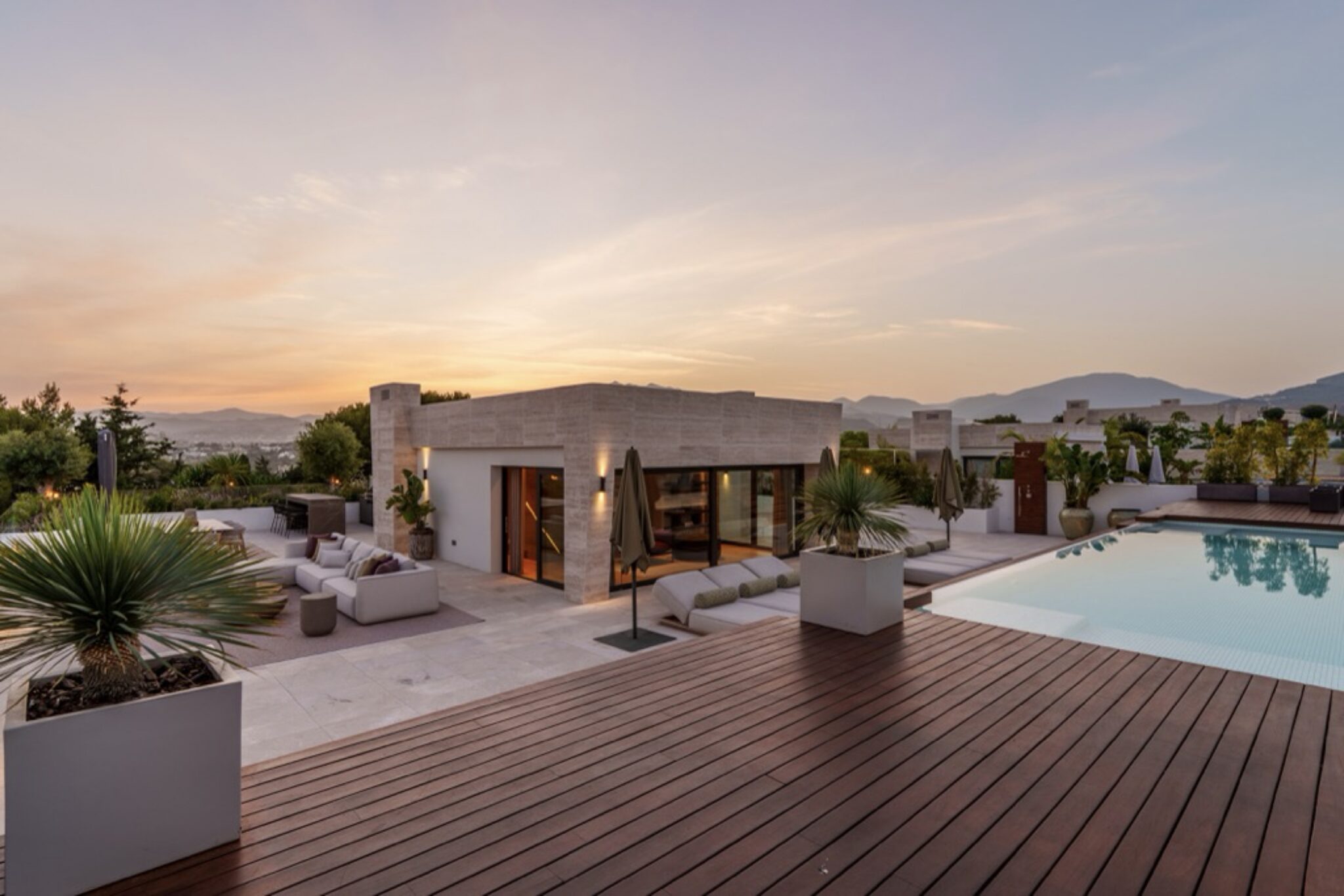 SkyVilla- (47 of 29)